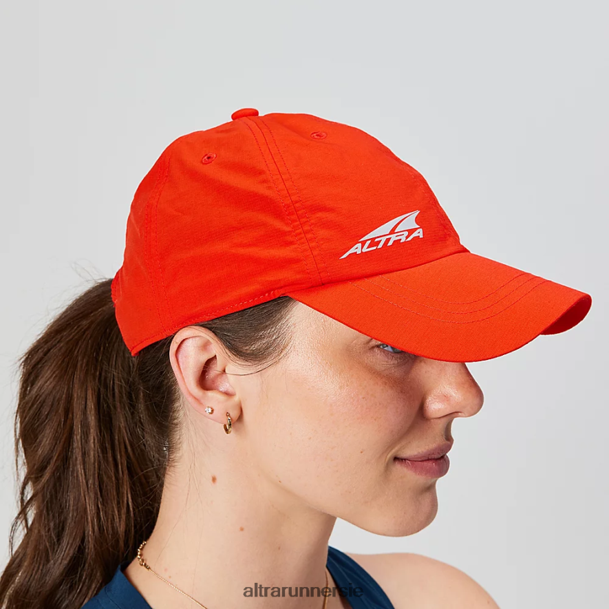 Altra ZZJJLB177 PERFORMANCE RUN HAT Women Hats Fiery Red